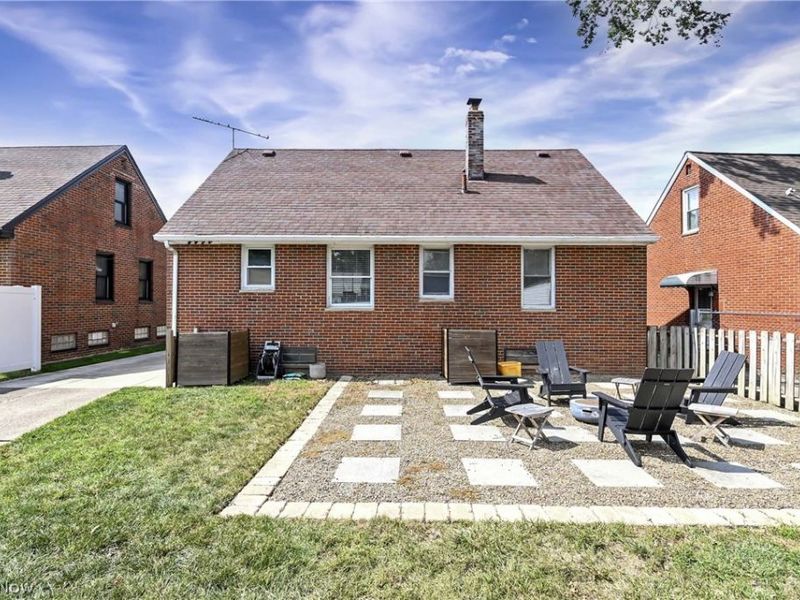 3227 W 153rd Street, Cleveland, OH 44111 Photo 5