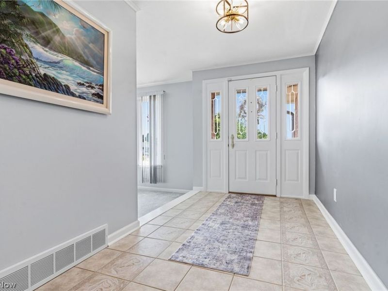 2215 Tamarack Circle NE, Canton, OH 44721 Photo 10
