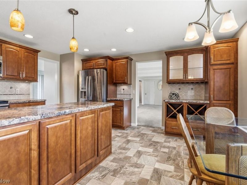 2215 Tamarack Circle NE, Canton, OH 44721 Photo 18