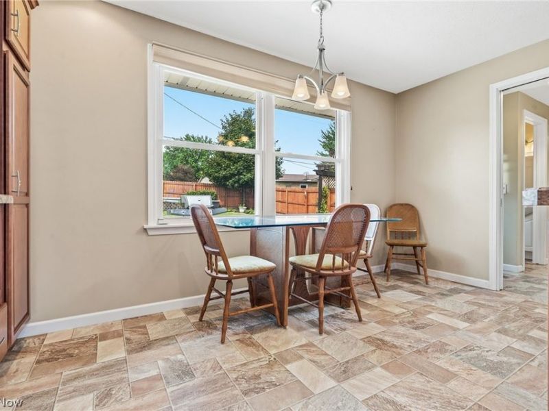 2215 Tamarack Circle NE, Canton, OH 44721 Photo 19