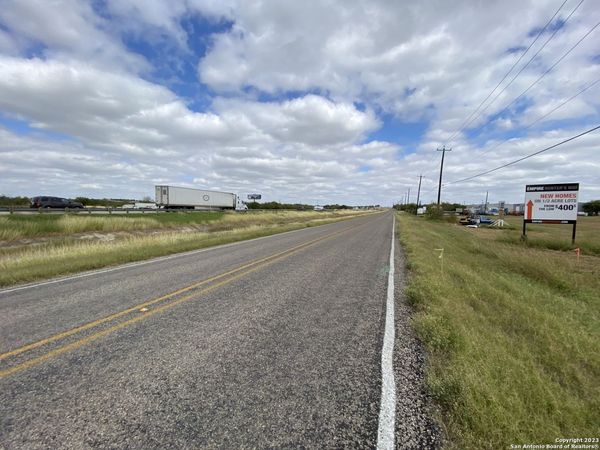 12010 Interstate 10 E, San Antonio, TX 78109