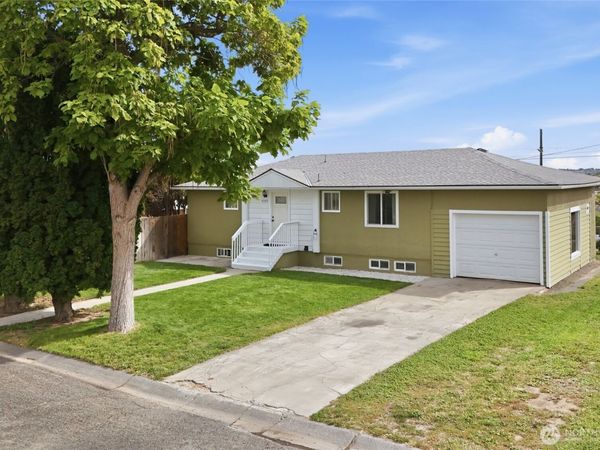 4289 Joann Drive NE, Moses Lake, WA 98837