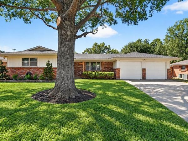 429 Fieldwood Terrace, Hurst, TX 76053