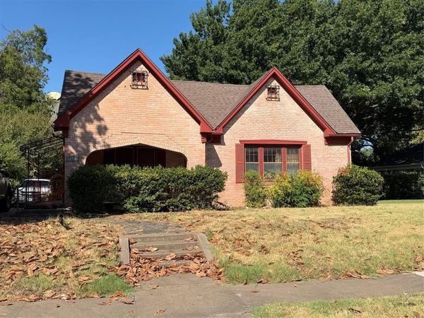 2932 6th Avenue, Fort Worth, TX 76110