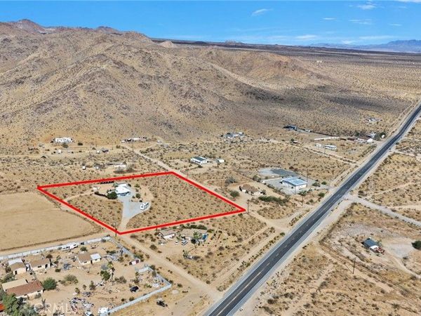 1718 N Inca, Landers, CA 92285