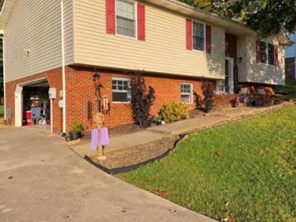 128 Ashley Drive, Mount Carmel, TN 37645