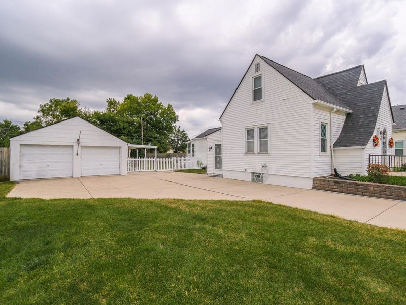 145 Colton Road , Columbus, OH 43207 Photo 3