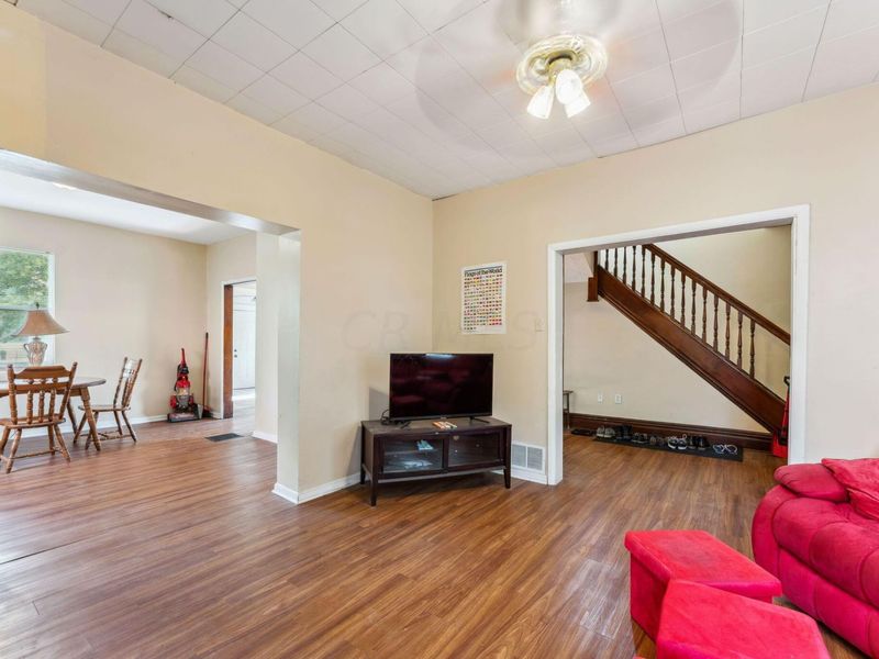 422 Chittenden Avenue, Columbus, OH 43201 Photo 12