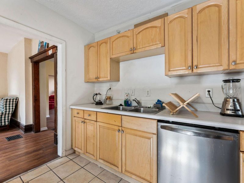 422 Chittenden Avenue, Columbus, OH 43201 Photo 23