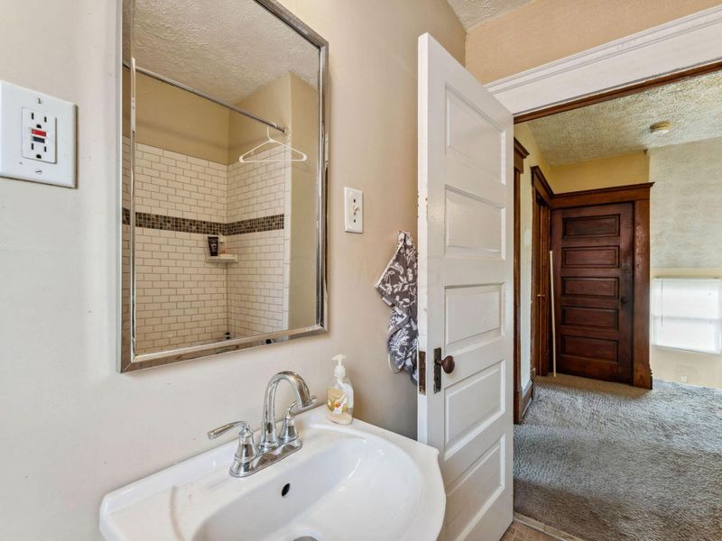 422 Chittenden Avenue, Columbus, OH 43201 Photo 28