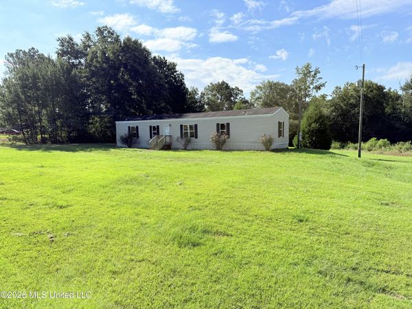 1062 Robinson Road, McComb, MS 39648