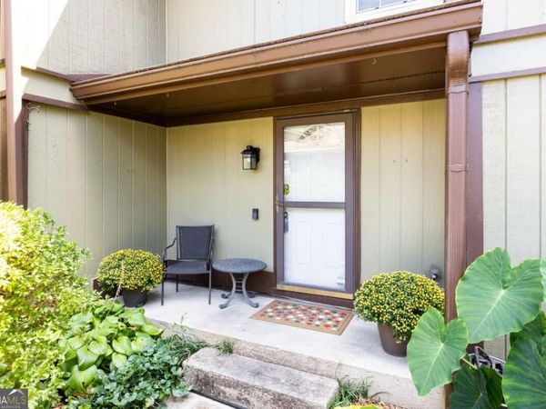 2702 Meadow Mere E, Atlanta, GA 30341
