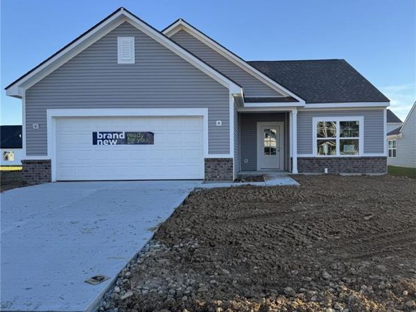 206 York Dr, New Carlisle, OH 45344