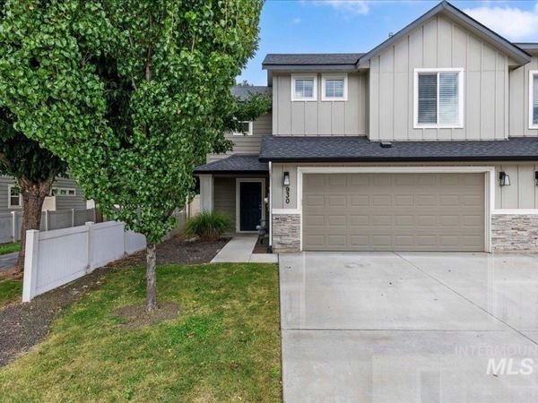 930 W Woodpine St, Meridian, ID 83646