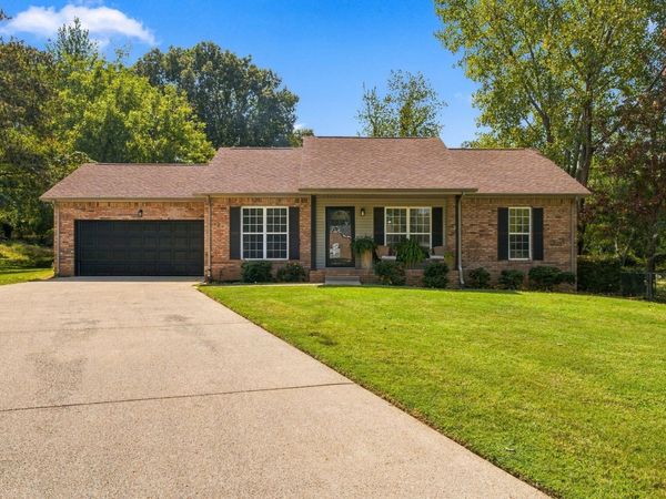 3172 Stag Ct, Clarksville, TN 37043