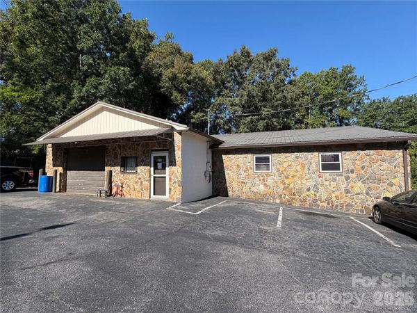 430 S Main Avenue , Maiden, NC 28650