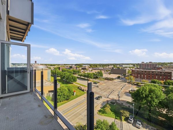 120 SW 5th Street, Unit 704, Des Moines, IA 50309