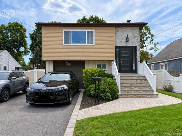 38 Monroe Avenue, Roosevelt, NY 11575