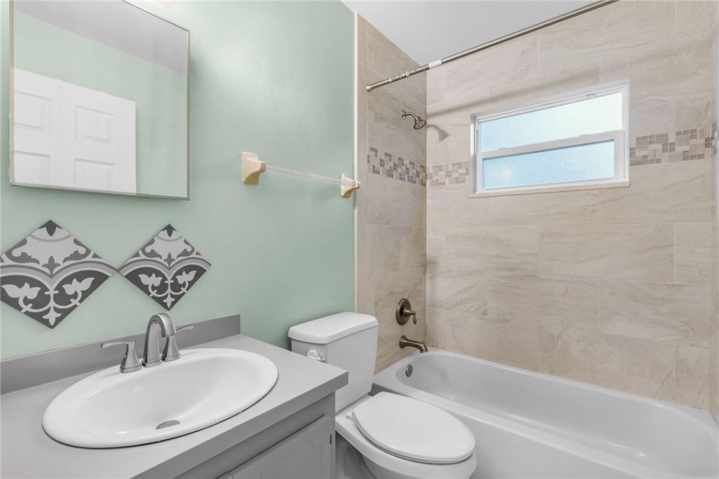 462 Carnival Terrace , Sebastian, FL 32958 Photo