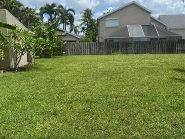 3710 Weymouth CIR, NAPLES, FL 34112