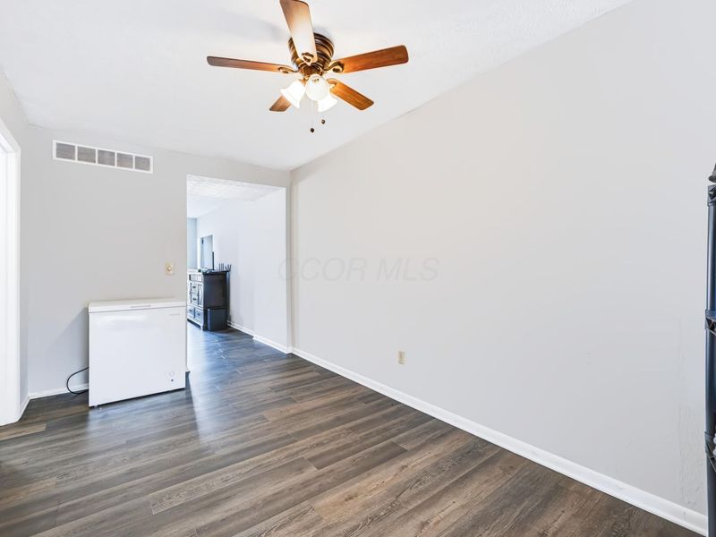 586 Pamlico Street, Unit W2, Columbus, OH 43228 Photo 14