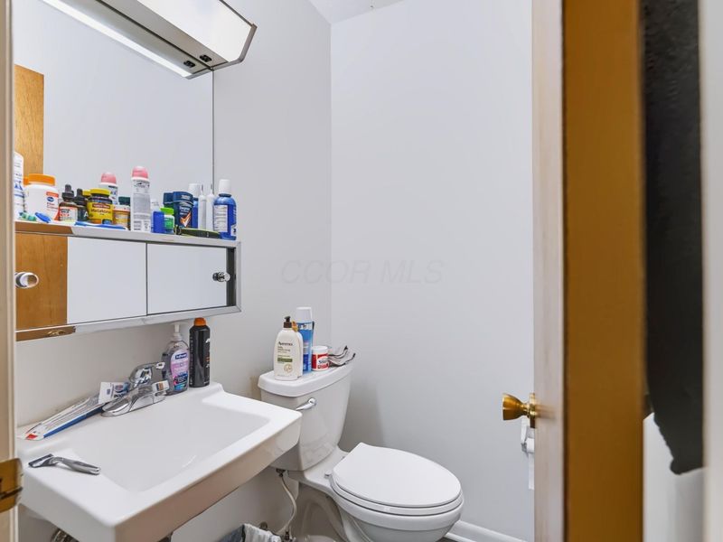 586 Pamlico Street, Unit W2, Columbus, OH 43228 Photo 18