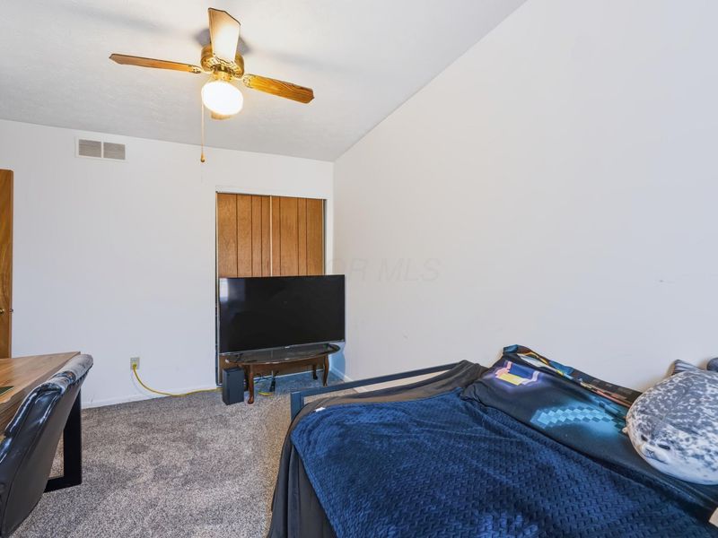 586 Pamlico Street, Unit W2, Columbus, OH 43228 Photo 23