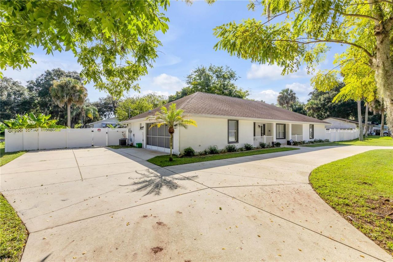3205 Mango Tree Drive, Edgewater, FL 32141 Photo