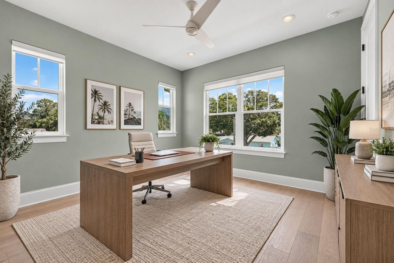 239 39th Avenue Ne, Saint Petersburg, FL 33703 Photo