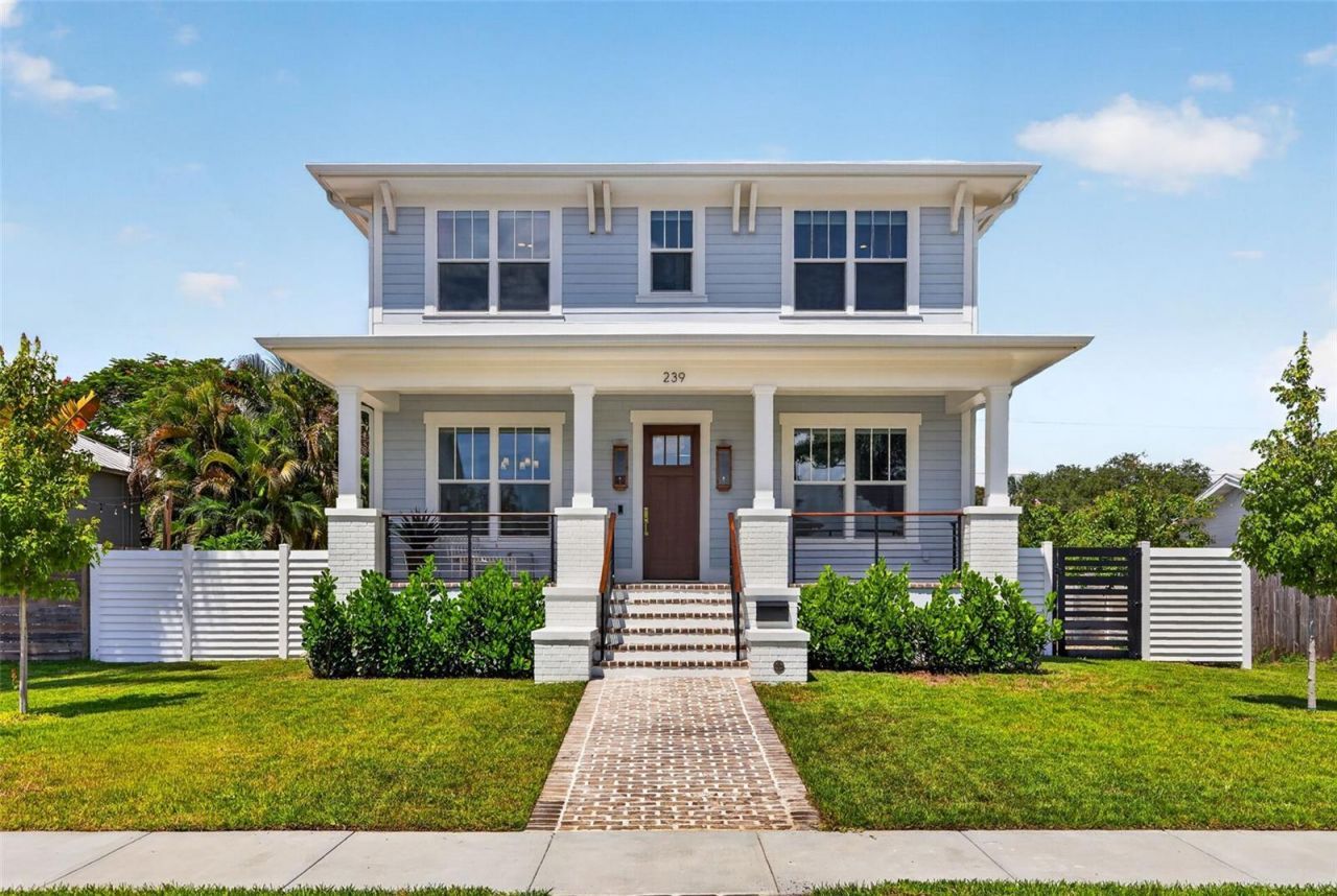 239 39th Avenue Ne, Saint Petersburg, FL 33703 Photo
