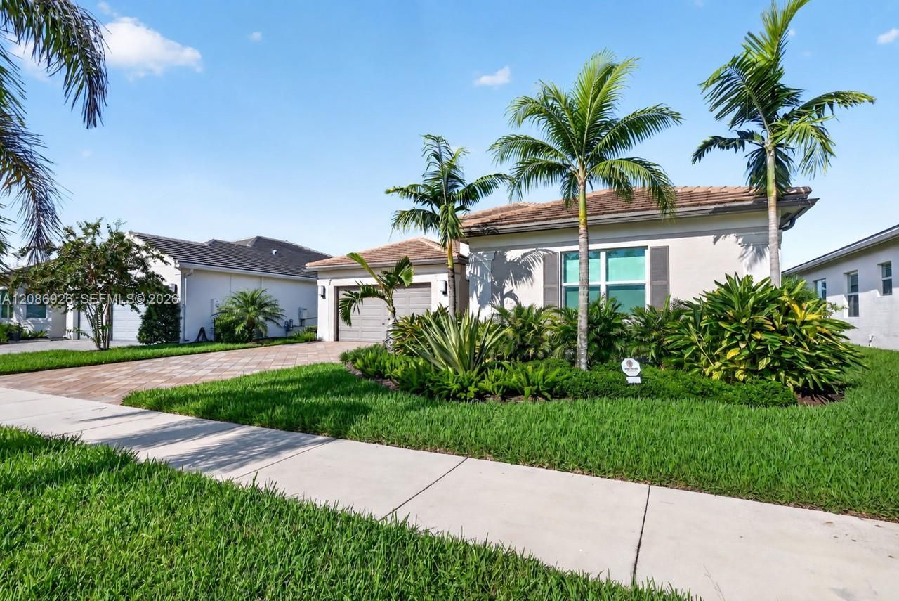 12046 SW Laguna Bay Pkwy, Port Saint Lucie, FL 34987 Photo