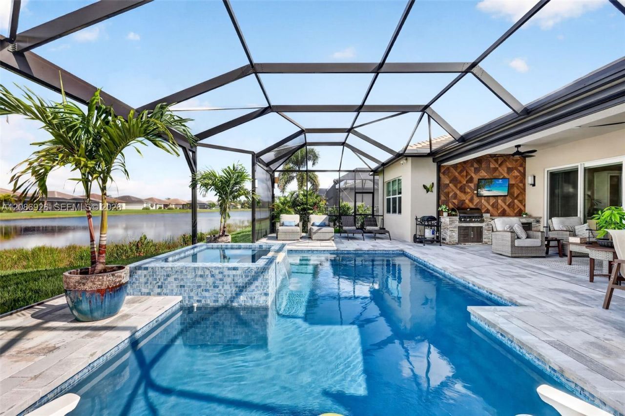 12046 SW Laguna Bay Pkwy, Port Saint Lucie, FL 34987 Photo