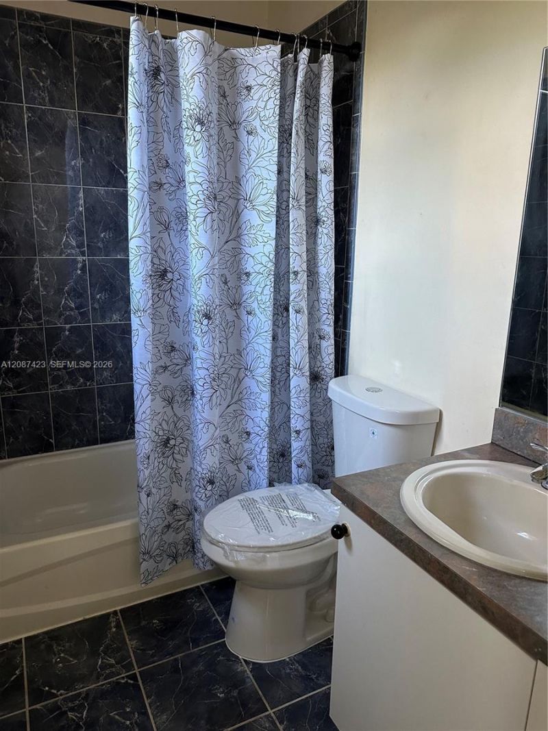 645 E Mowry Ct, Homestead, FL 33030 Photo