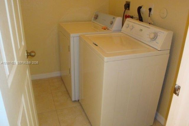 645 E Mowry Ct, Homestead, FL 33030 Photo