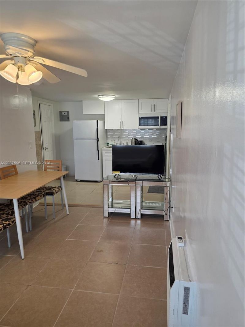 5712 Hollywood Blvd, Unit 1, Hollywood, FL 33021 Photo