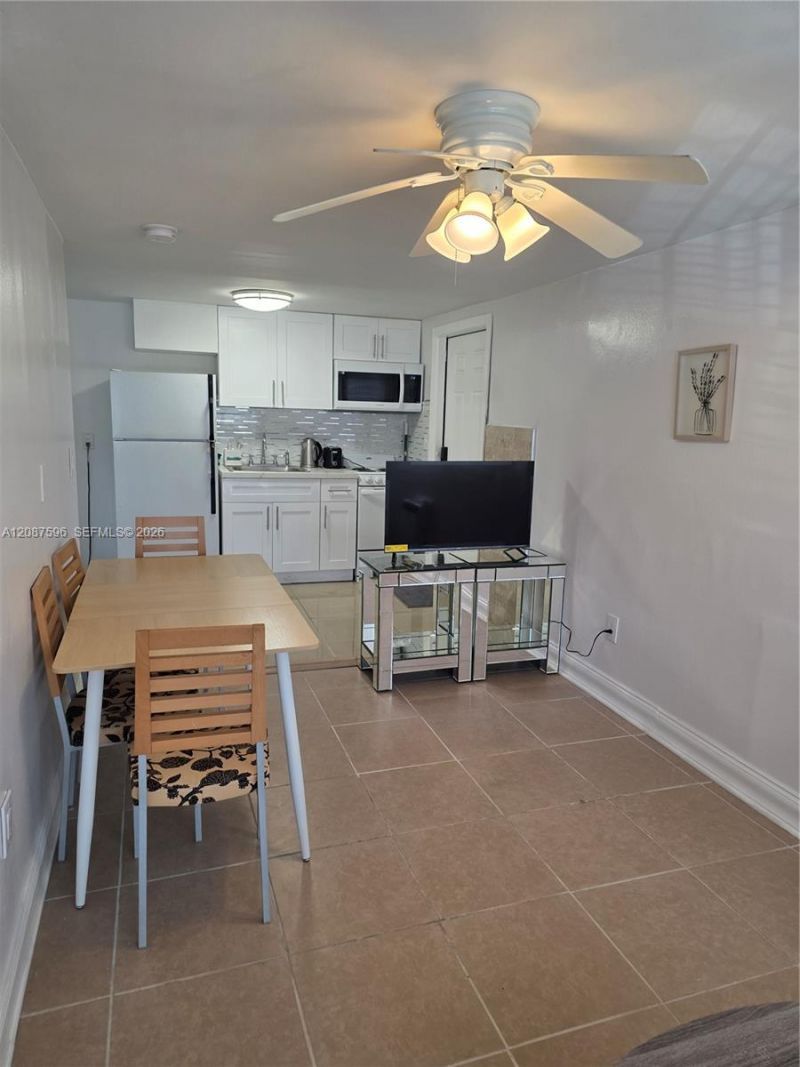 5712 Hollywood Blvd, Unit 1, Hollywood, FL 33021 Photo