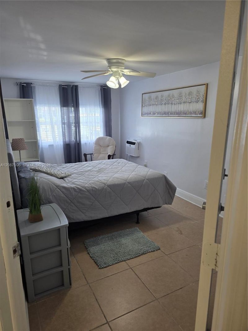 5712 Hollywood Blvd, Unit 1, Hollywood, FL 33021 Photo
