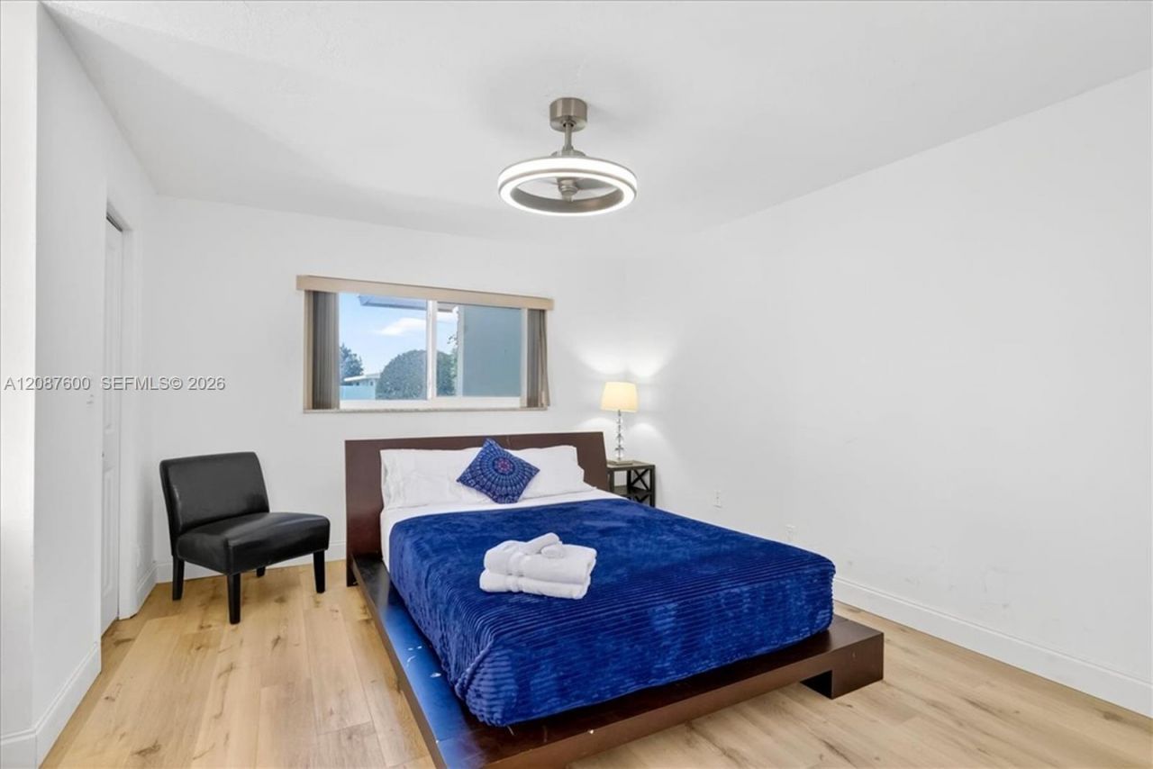3211 Calle Largo Dr, Hollywood, FL 33021 Photo