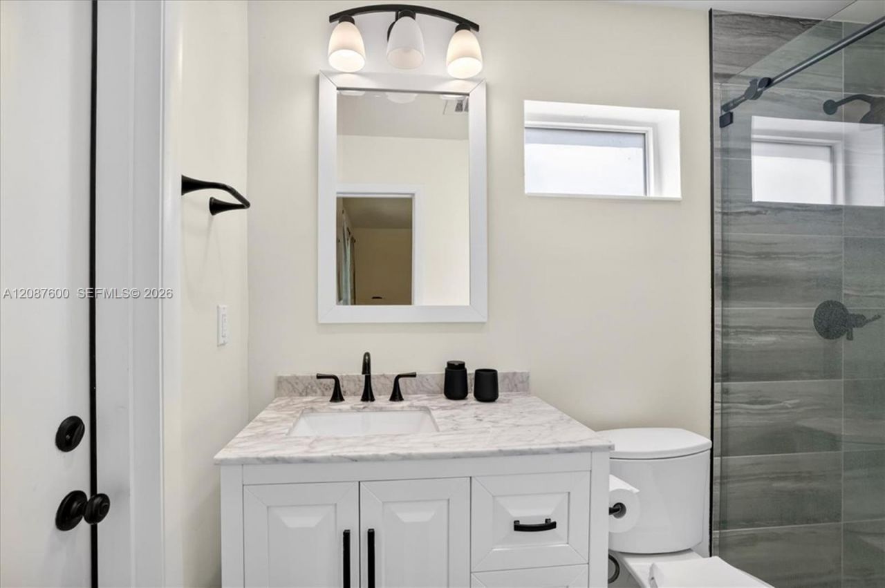 3211 Calle Largo Dr, Hollywood, FL 33021 Photo
