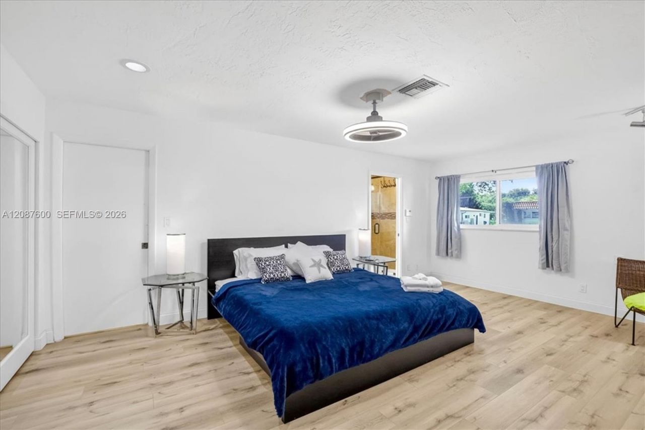 3211 Calle Largo Dr, Hollywood, FL 33021 Photo