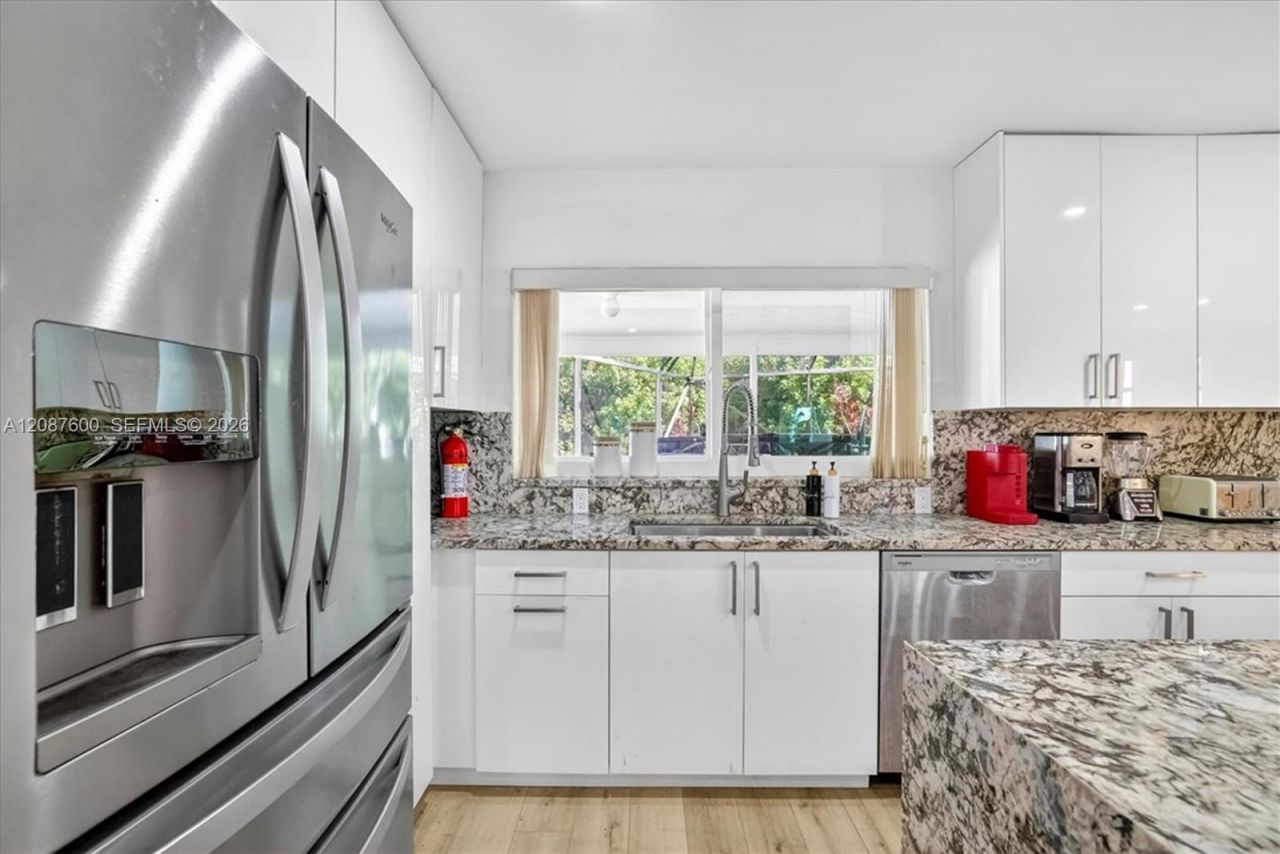 3211 Calle Largo Dr, Hollywood, FL 33021 Photo