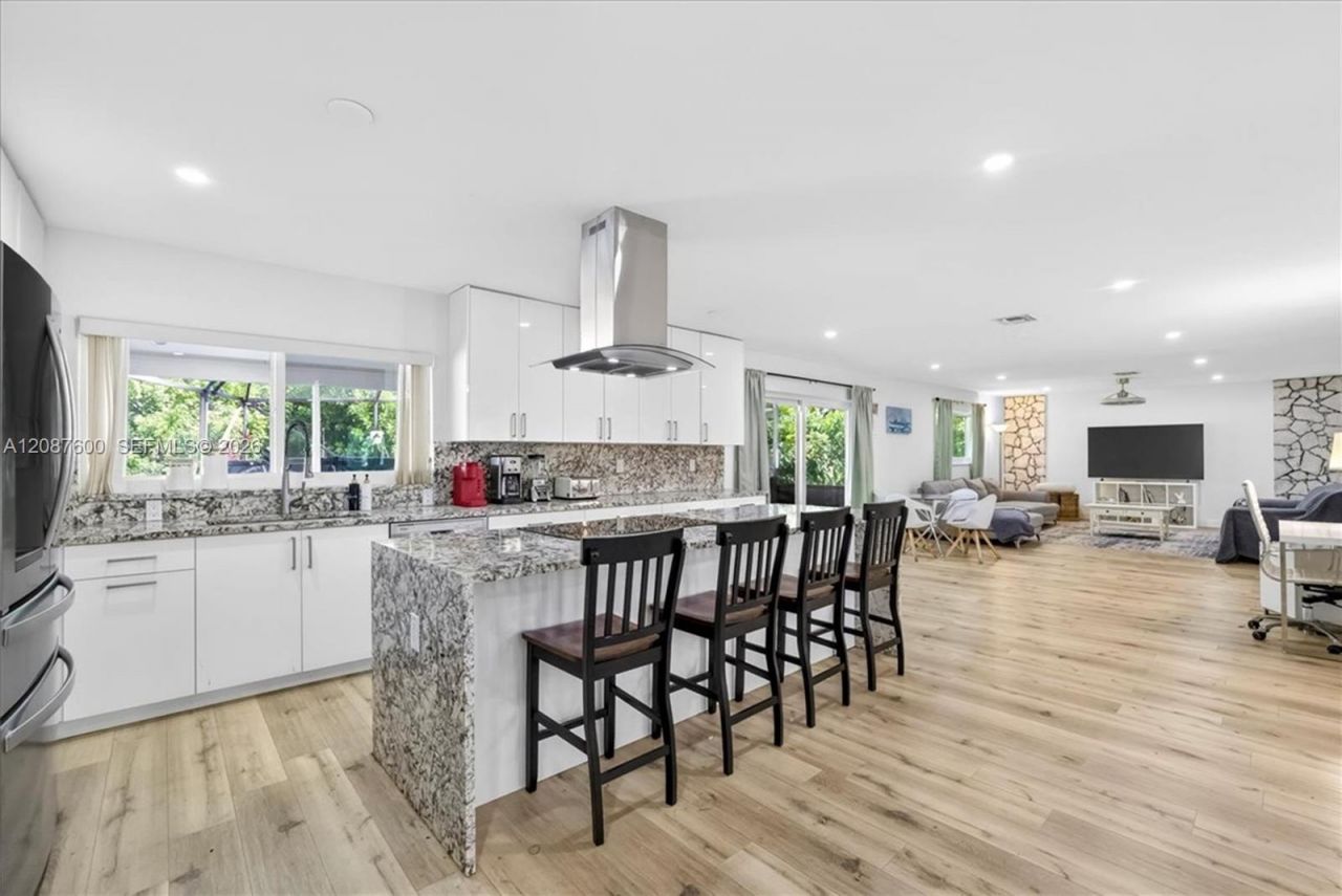 3211 Calle Largo Dr, Hollywood, FL 33021 Photo