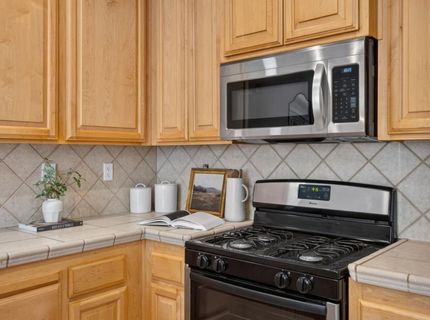 425 Arlingdale Cir, Rio Linda, CA 95673 Photo