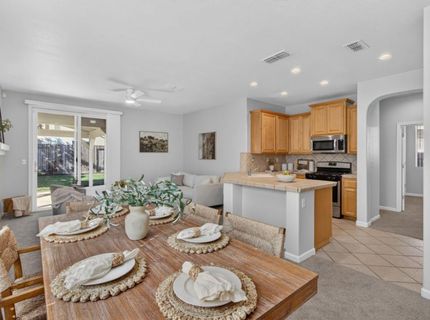 425 Arlingdale Cir, Rio Linda, CA 95673 Photo