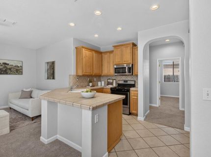 425 Arlingdale Cir, Rio Linda, CA 95673 Photo