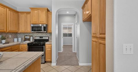 425 Arlingdale Cir, Rio Linda, CA 95673 Photo