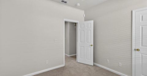 425 Arlingdale Cir, Rio Linda, CA 95673 Photo