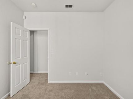 425 Arlingdale Cir, Rio Linda, CA 95673 Photo