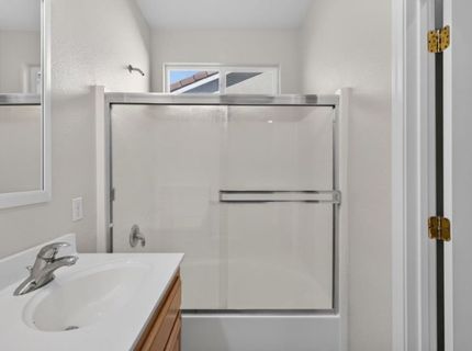 425 Arlingdale Cir, Rio Linda, CA 95673 Photo