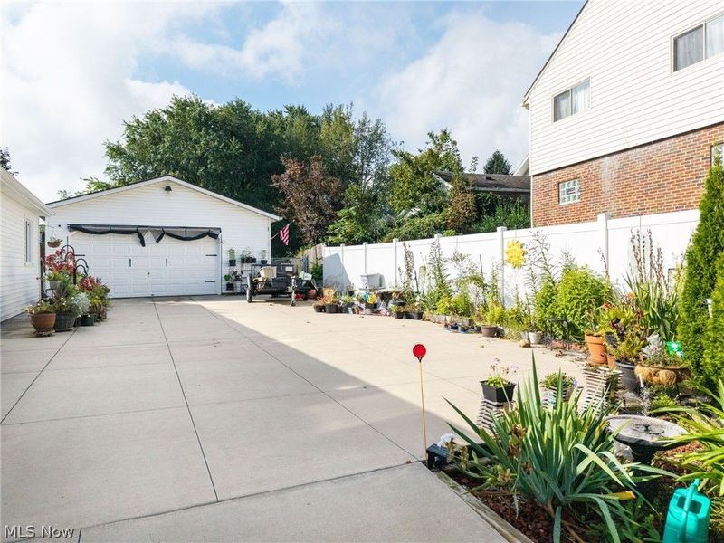 370 Rexford Street, Akron, OH 44314 Photo 3